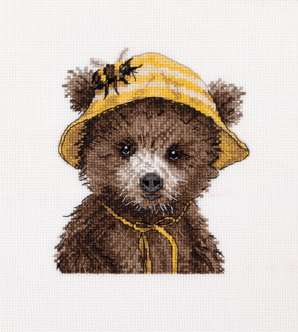 Klart набор для вышивания 8-584 Мишка пчеловод 14.5 х 14.5 см