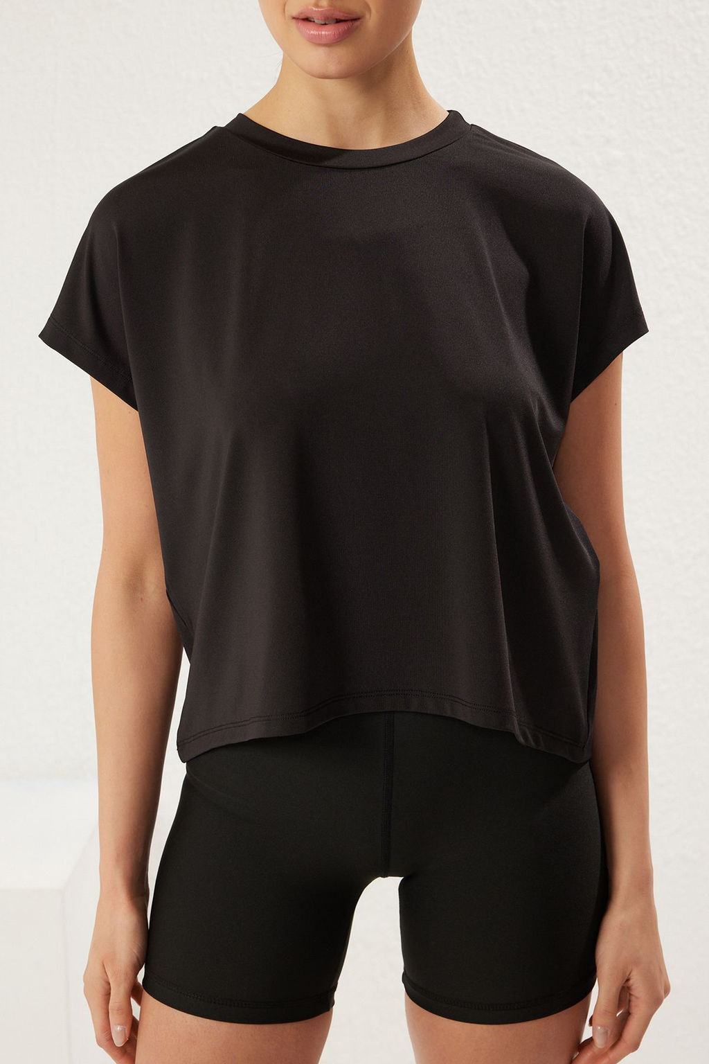 TRENDYOLMILLA Siyah Micro Kumas Spor Orme T-Shirt THMSS25TS00001 фото 7