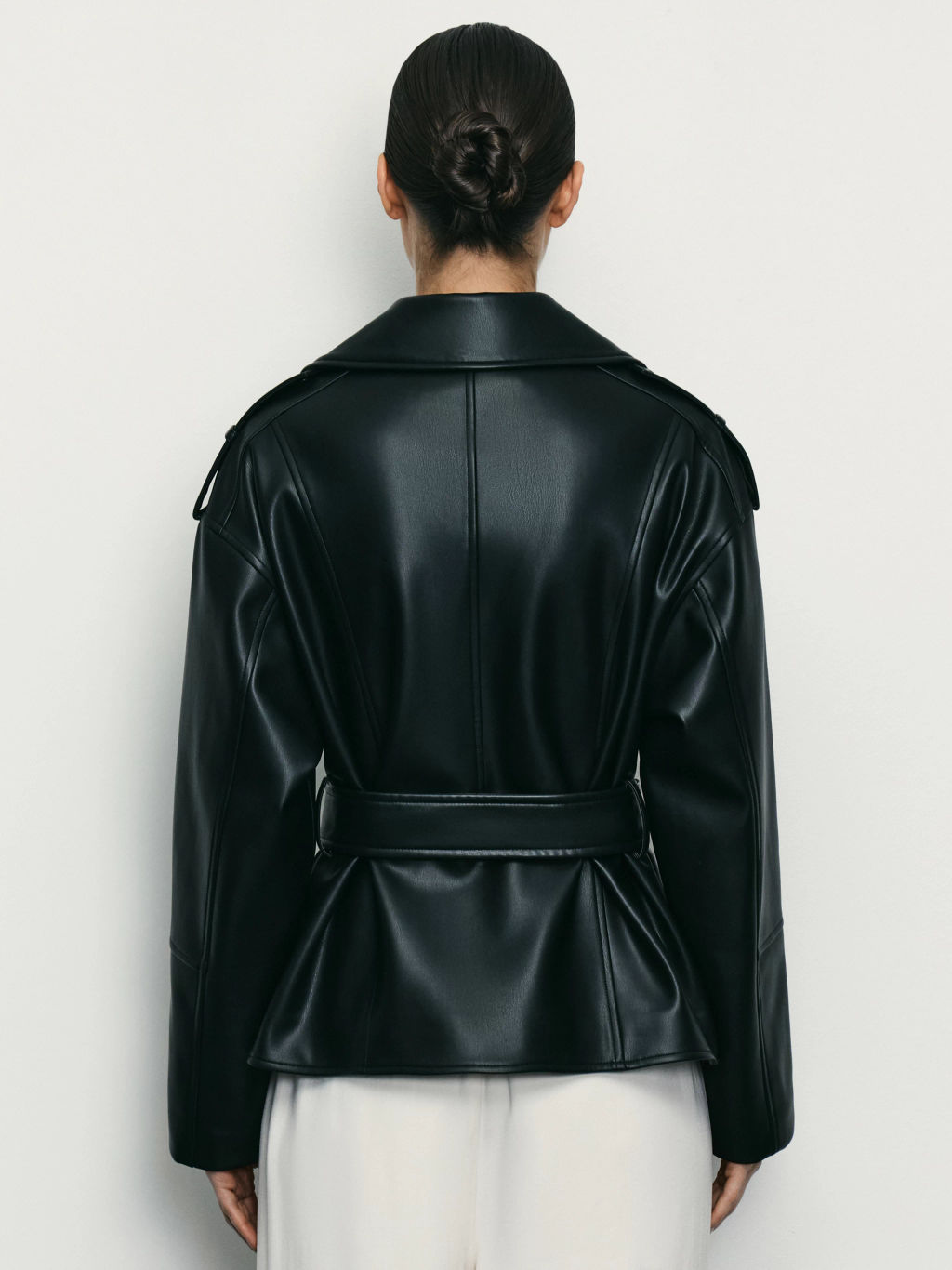 Куртка из искусственной кожи с ремнём / Zarina  фото 5