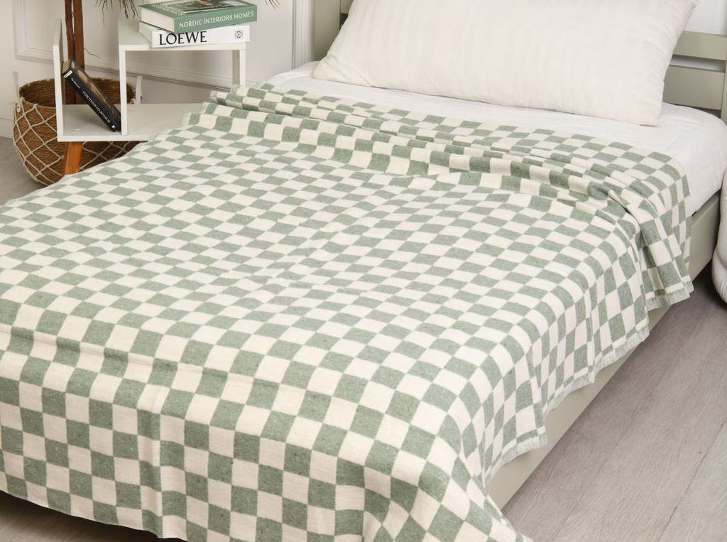 Одеяло байковое 140*205 клетка цв. оливковый (Россия ВВТ)