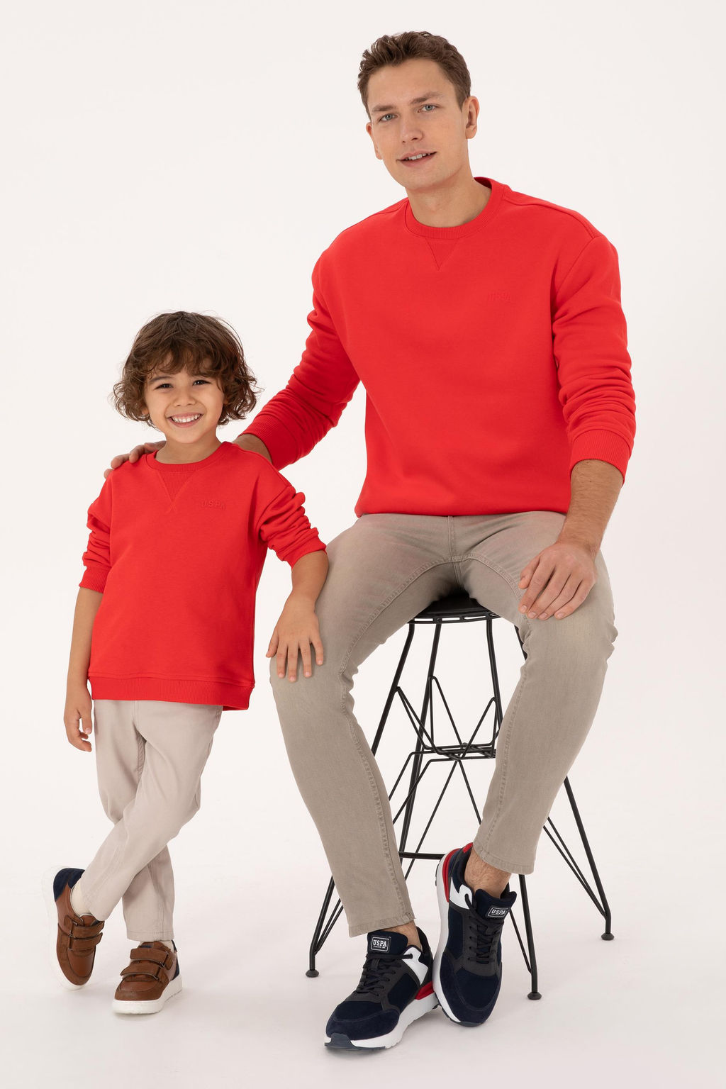 Erkek _ocuk K_rm_z_ Bisiklet Yaka Basic Sweatshirt