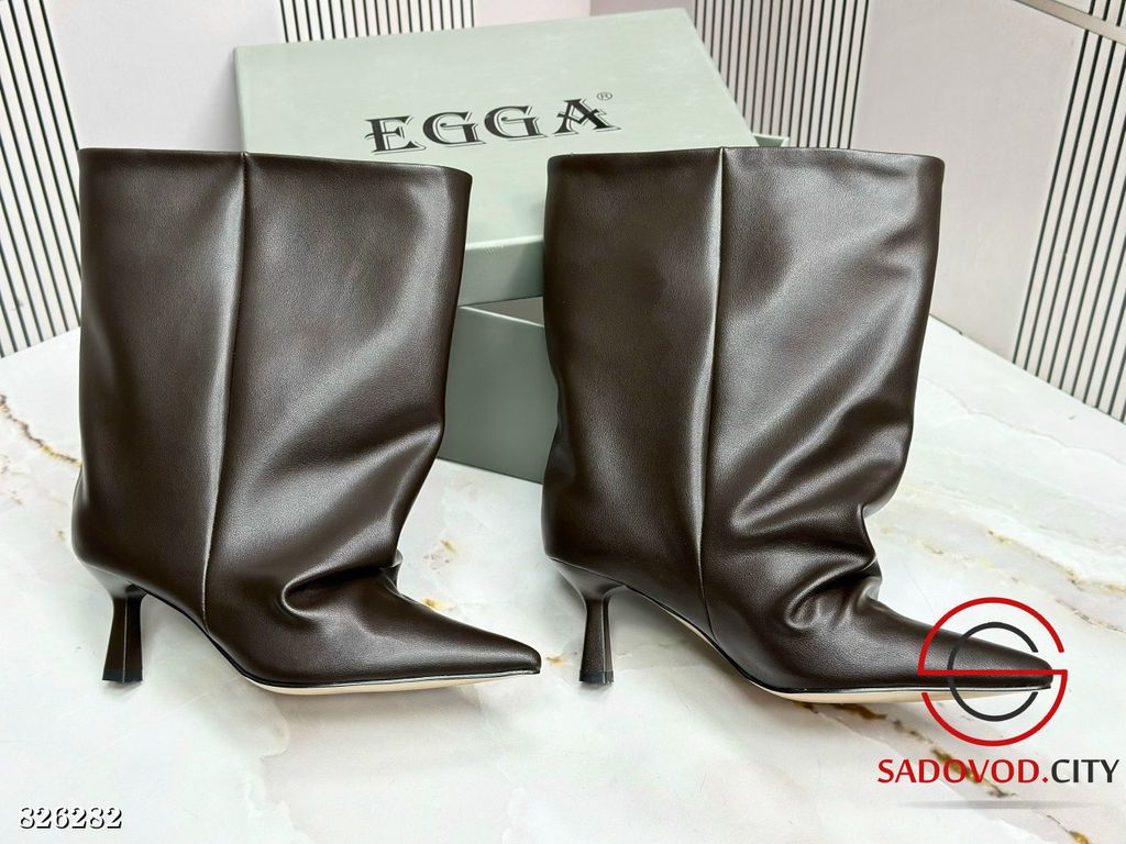 Сапоги женские на каблуке