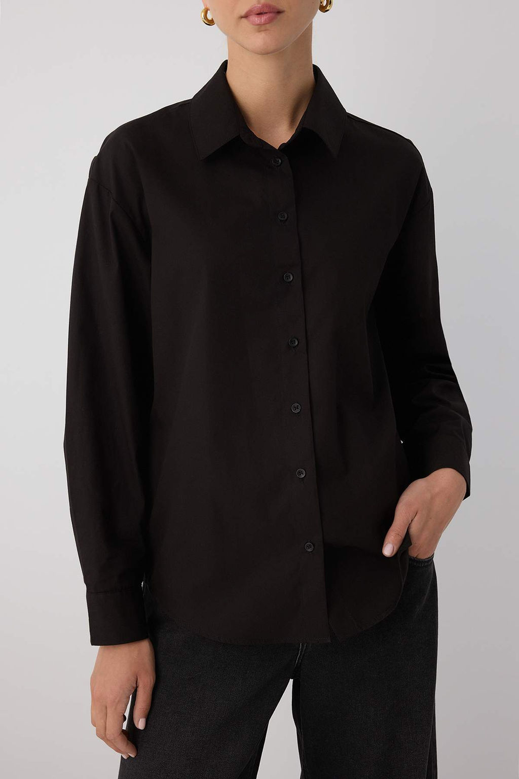 Beyaz Arkas? Dugme Detayl? Oversize Gomlek TWOAW26GO00009 - Trendyolmilla фото 4