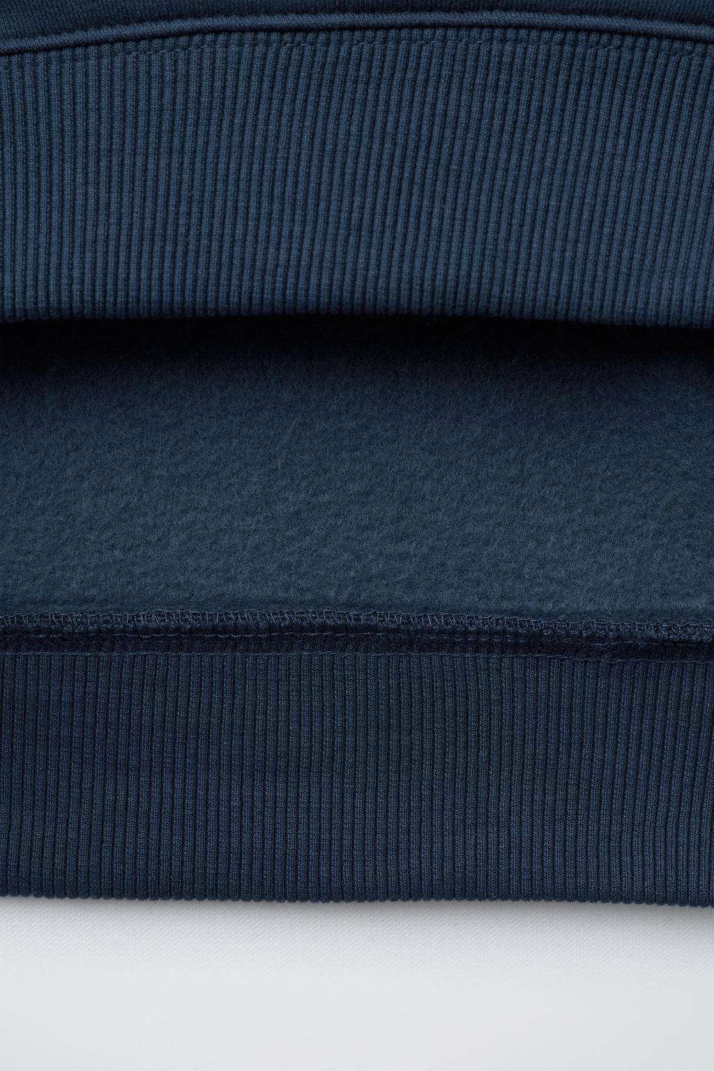 SLOGAN PLUSH SWEATSHIRT - Zara фото 4