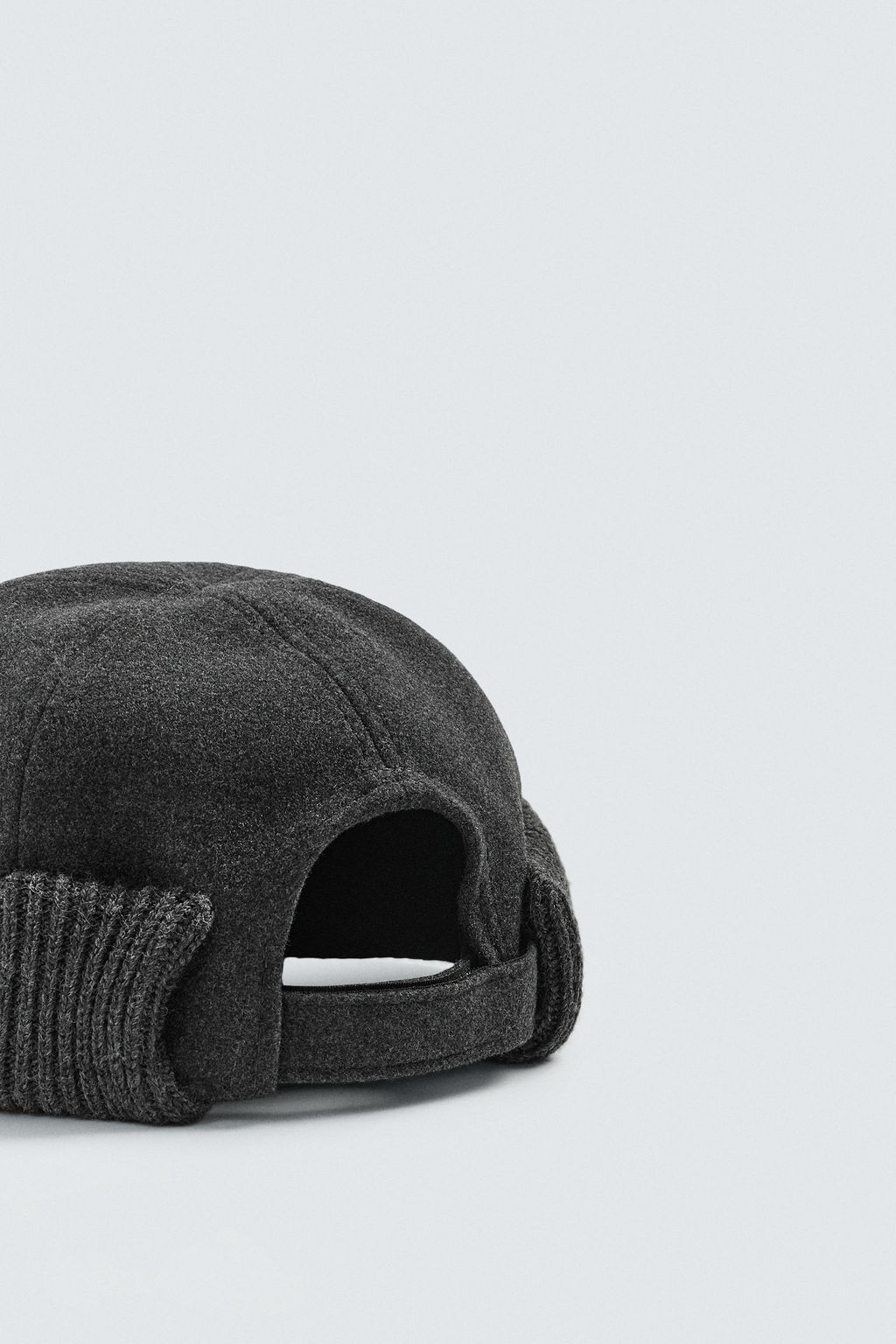 GORRO CORTO COMBINADO / Gris antracita