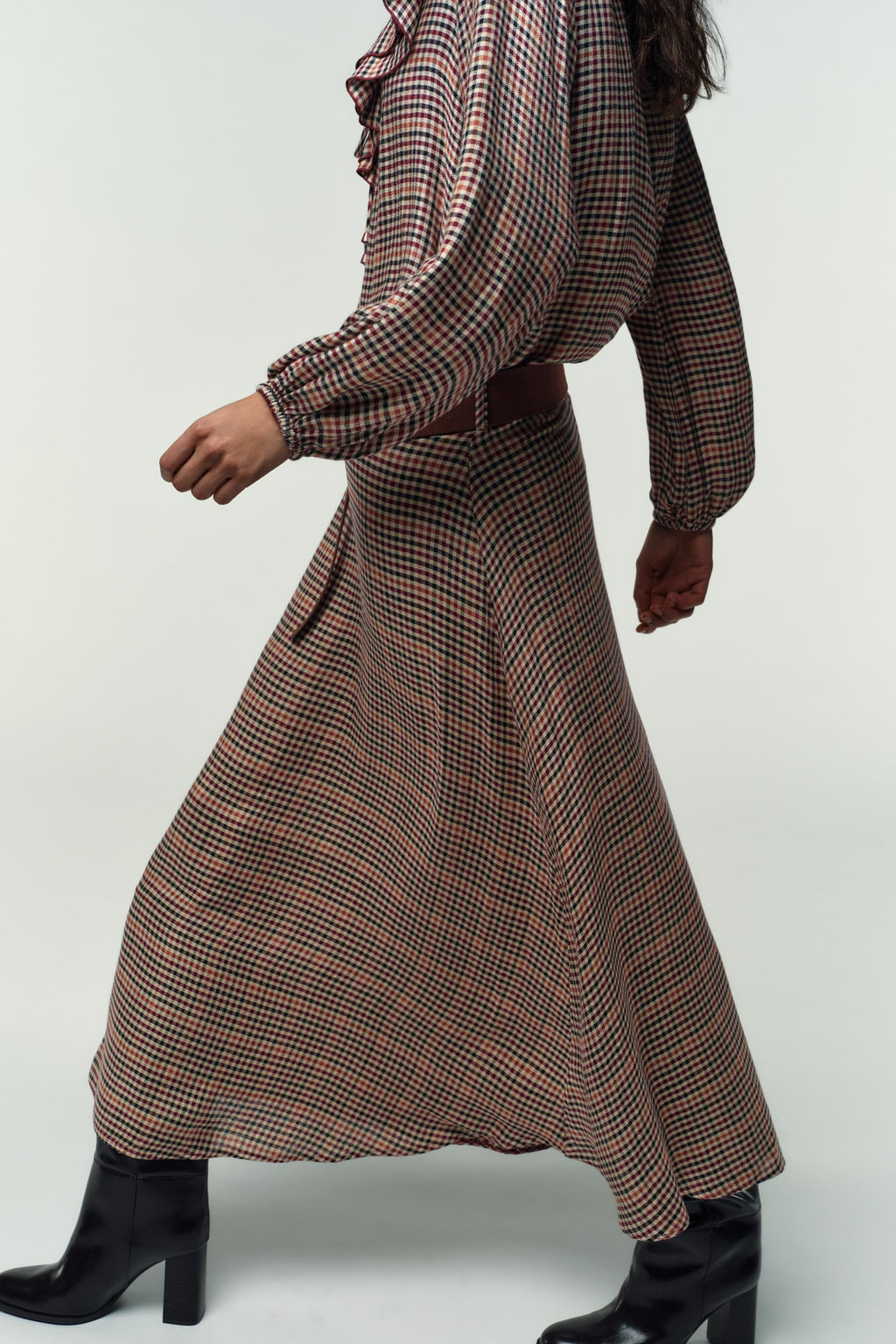 CHECKED BLOUSE WITH RUFFLES - Zara фото 5