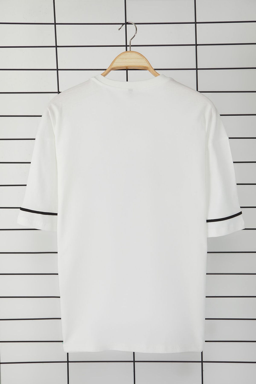 TRENDYOL MAN Ekru Oversize/Genis Kesim Ch?cago Bask?l? Biye Detayl? %100 Pamuk Tok Kumas T-shirt TMNSS25TS00107 - Trendyolmilla фото 2