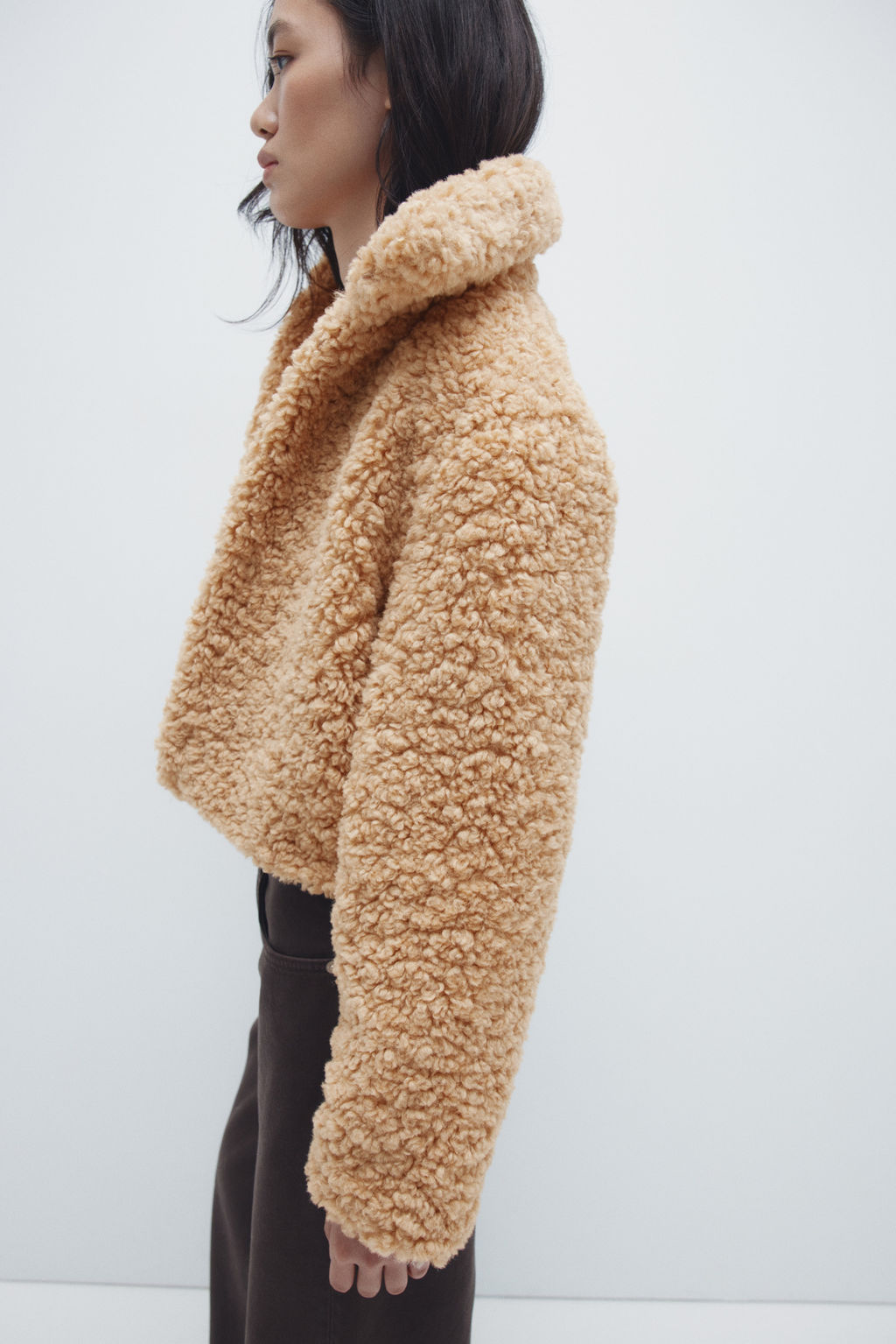 Chaqueta cropped de borreguito - H&m фото 3
