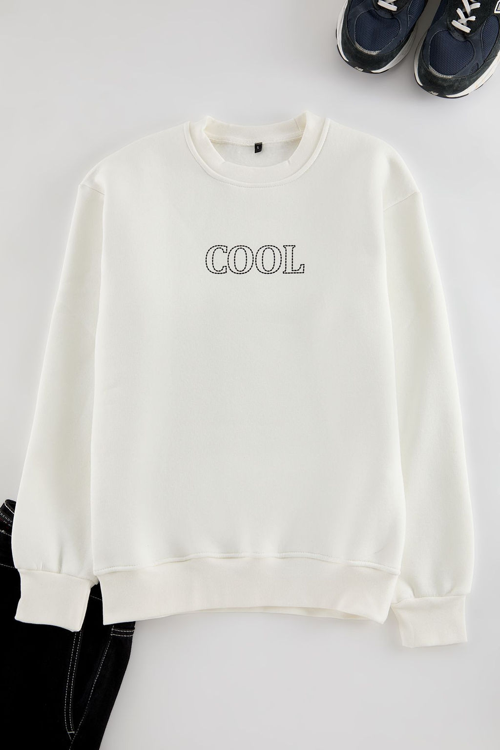 Beyaz Regular/Normal Kesim Kabar?k Yaz? Bask?l? Ici Polarl? Sweatshirt TMNAW25SW00190 - Trendyolmilla фото 7
