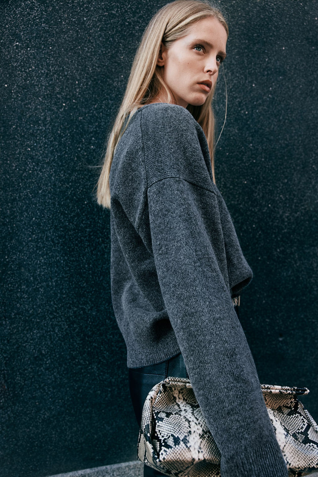 Jersey con escote de pico - H&m фото 3