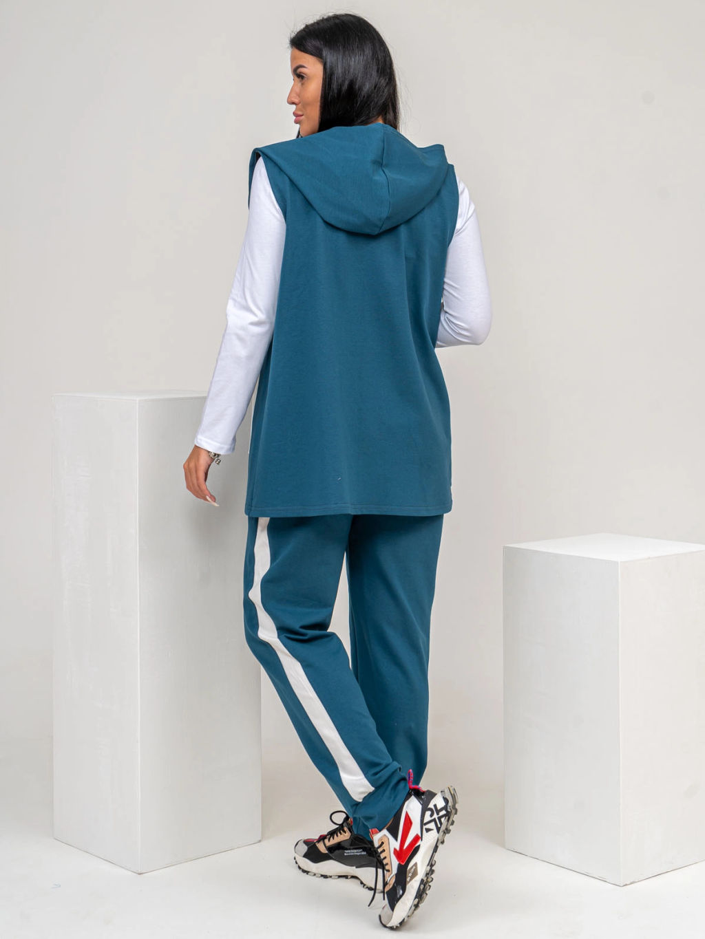 Костюм женский, цвет зеленый