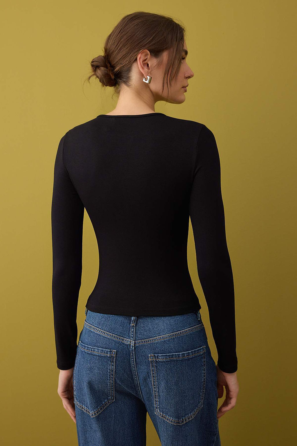 Ekru Fitted/Vucuda Oturan Bisiklet Yaka Dugmeli Orme Bluz TWOAW26BZ00140 - Trendyolmilla фото 4