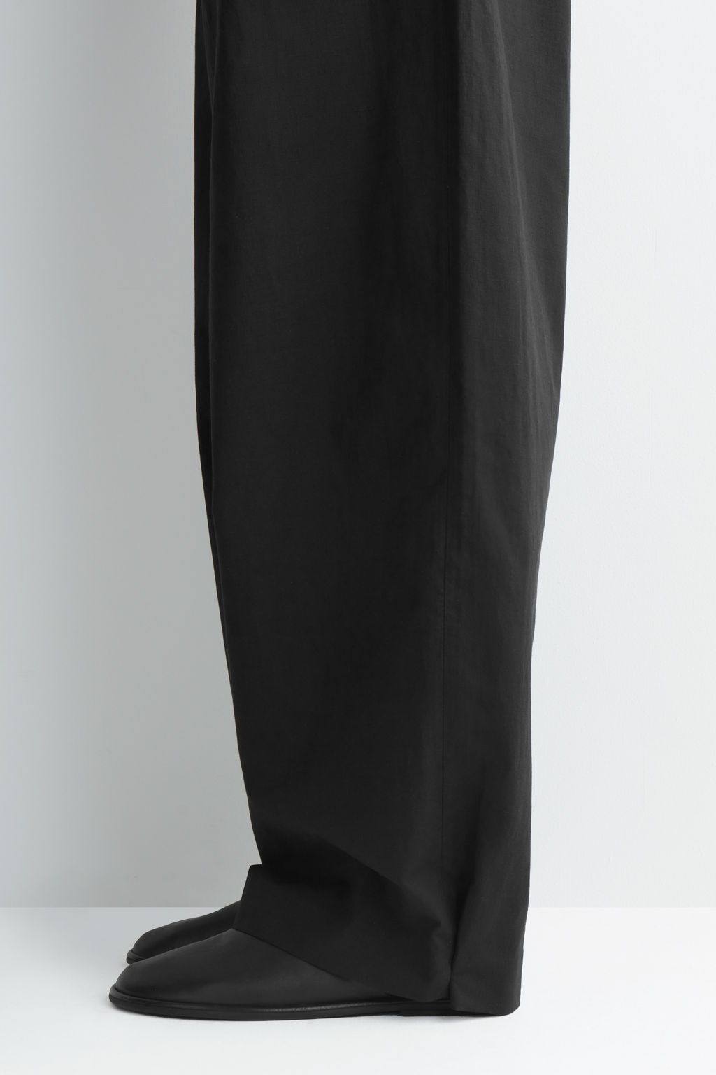 PANTAL?N BARREL LEG RELAXED FIT DE ALGOD?N Y LINO - H&m фото 4
