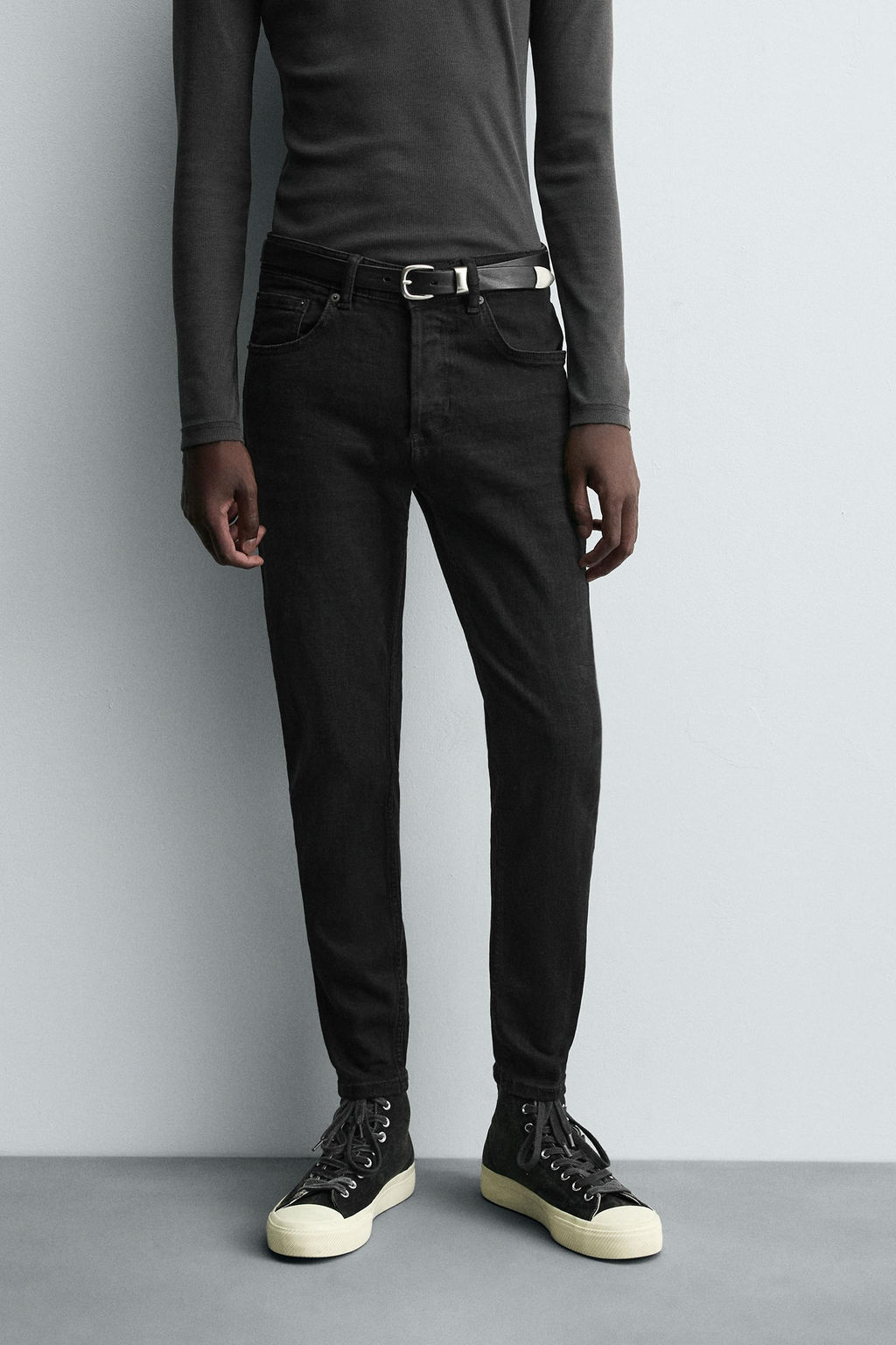 JEANS SKINNY CROPPED FIT / Negro - Zara фото 11