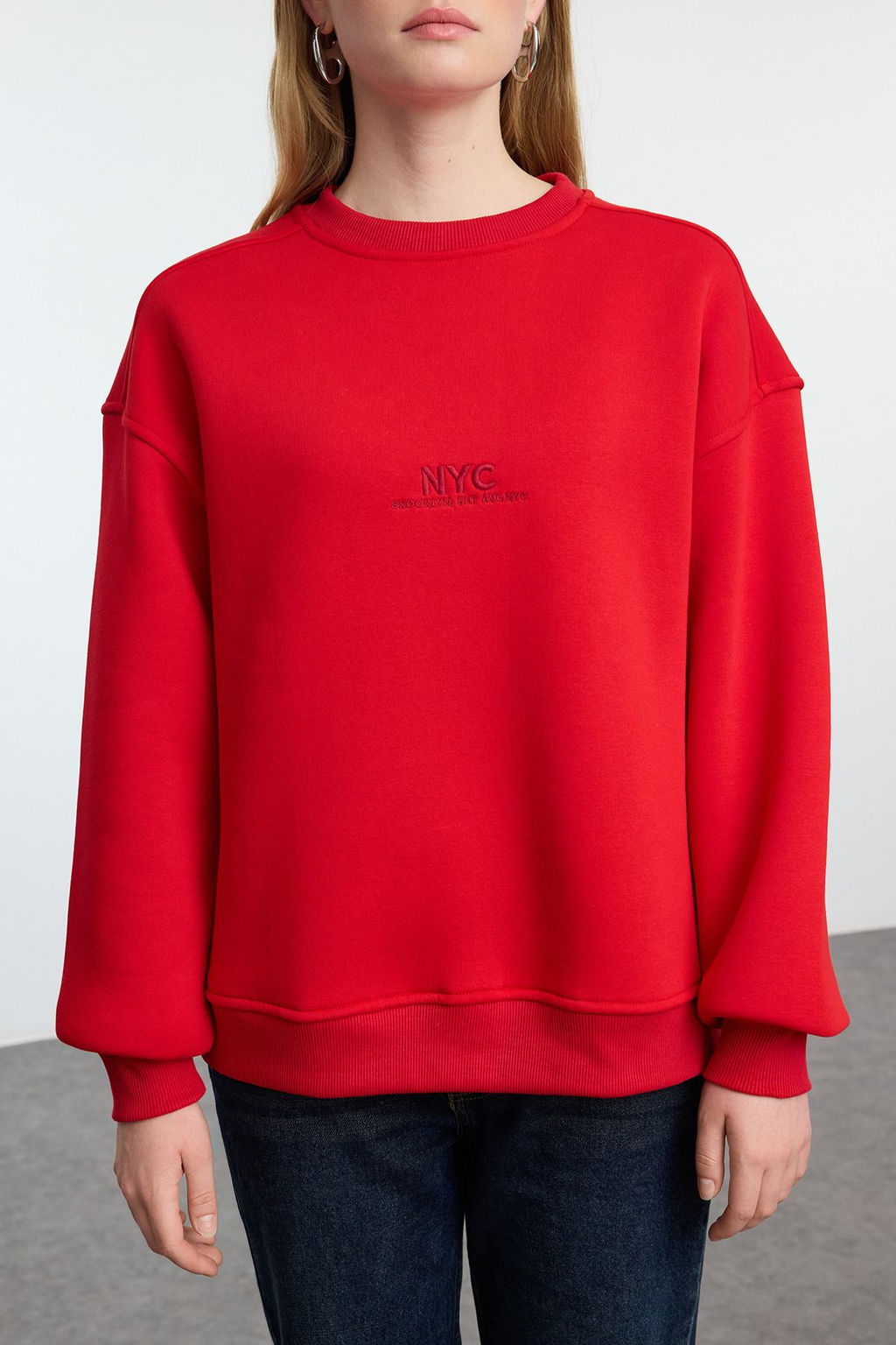 TRENDYOLMILLA K?rm?z? Slogan Nak?sl? Oversize Kal?p Kal?n Ici Polarl? Orme Sweatshirt TWOAW25SW00148  фото 3