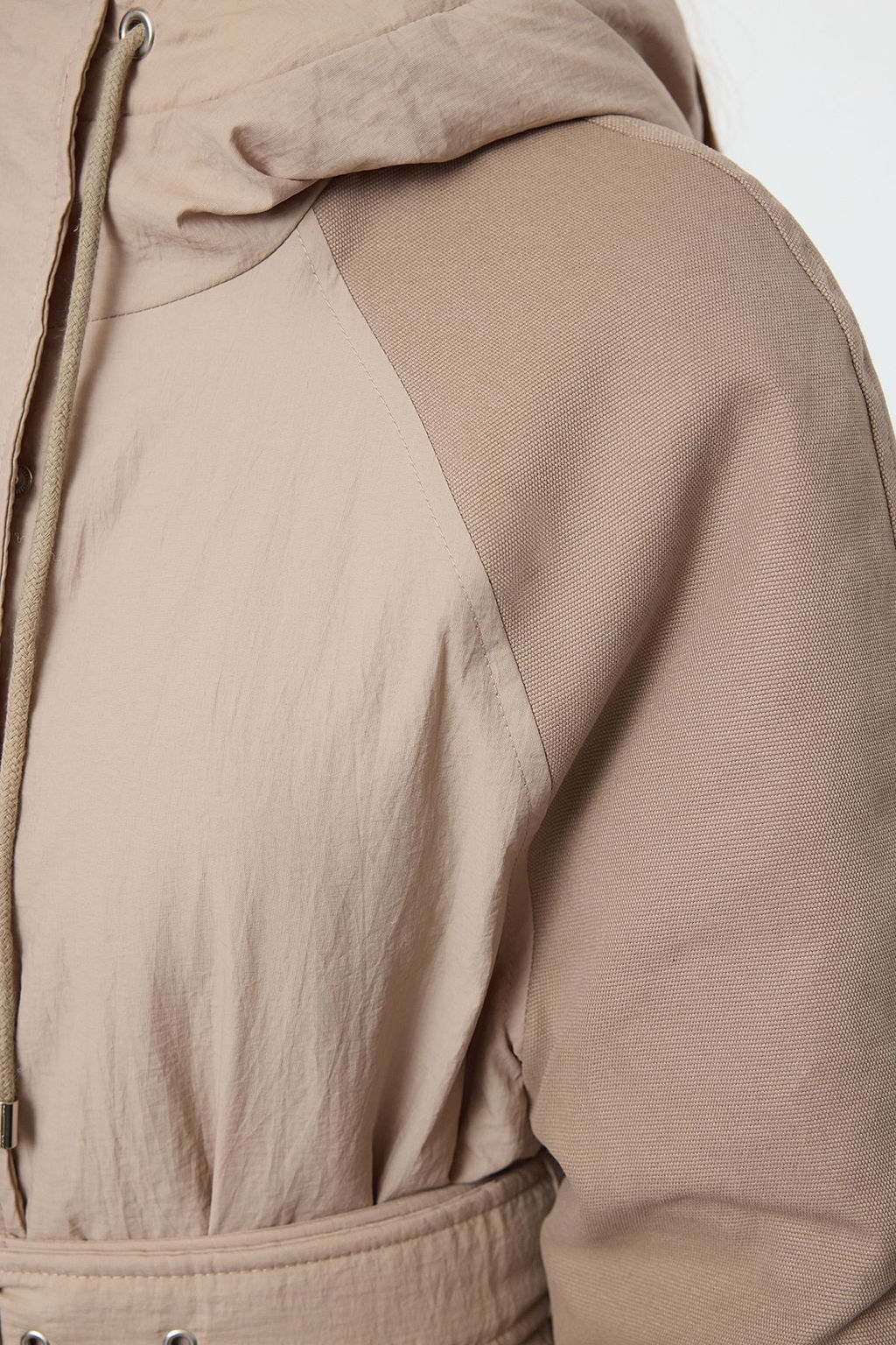 Vizon Oversize Kal?p Kemerli Kapusonlu Parka Mont TWOAW25MO00097