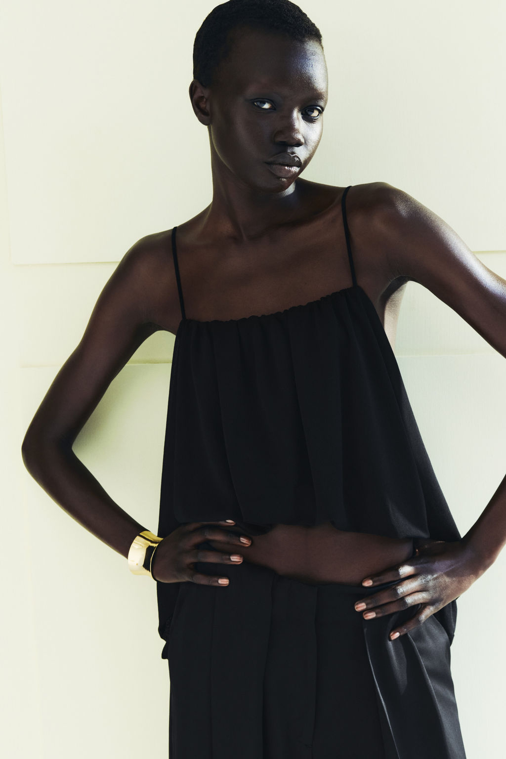 Top largo/corto con tirantes espagueti - H&m фото 3