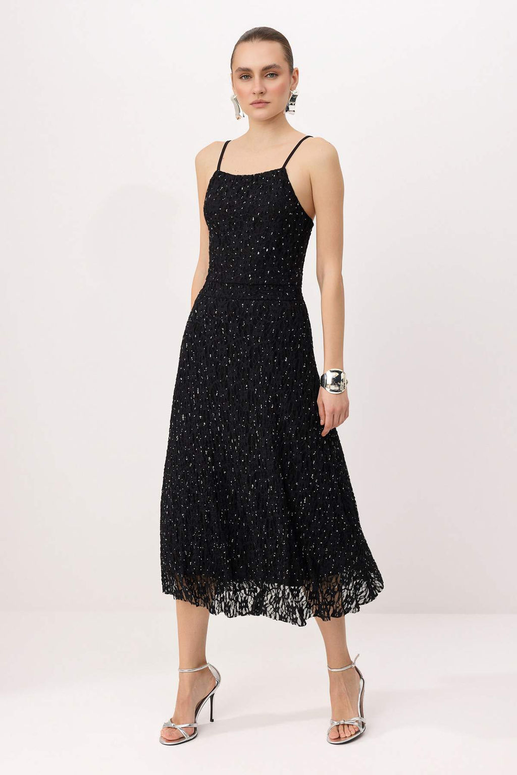 Siyah Dantel Tas Bask?l? Tul Astarl? Midi Elbise TPRSS26EL00004 - Trendyolmilla фото 3