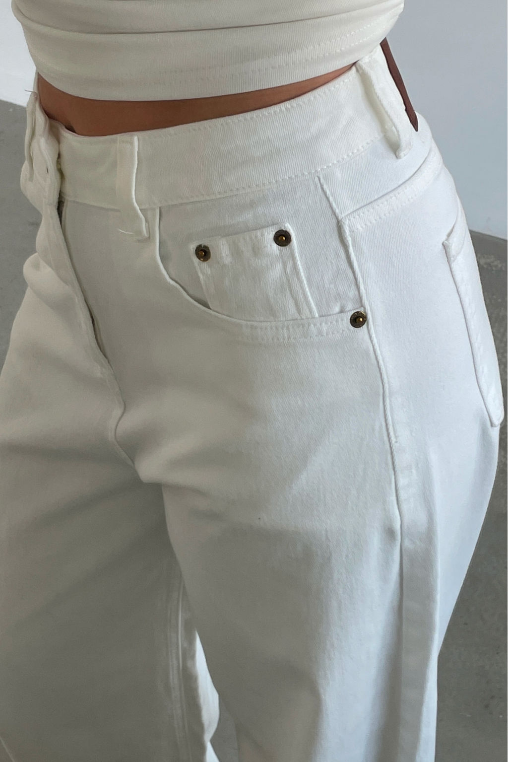 Джинсы свободные Белый - Erist store фото 4