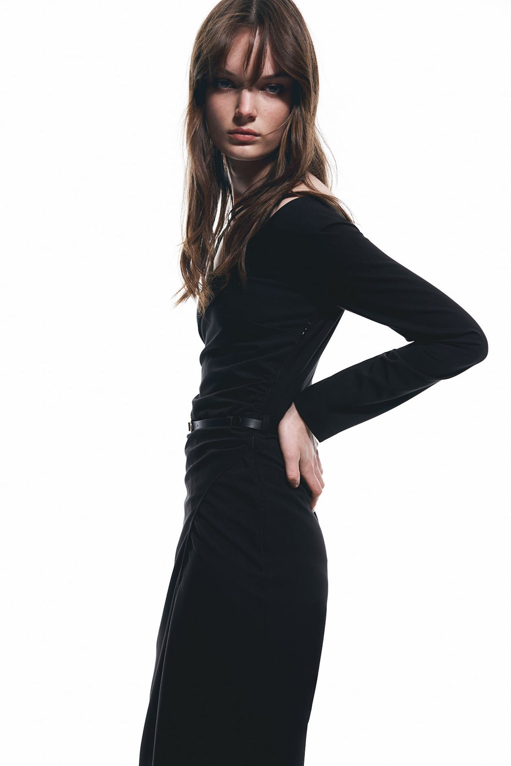 Vestido off-the-shoulder con cinturon - H&m фото 3