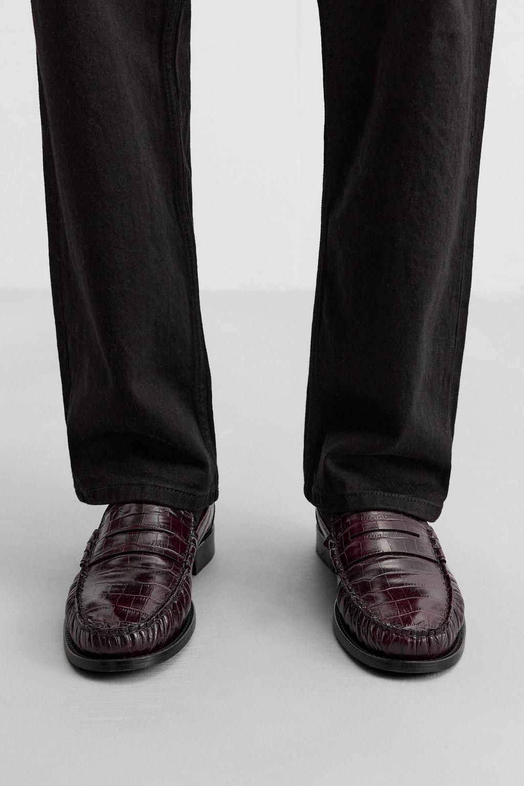 EMBOSSED LEATHER LOAFERS - LIMITED EDITION - Zara фото 3