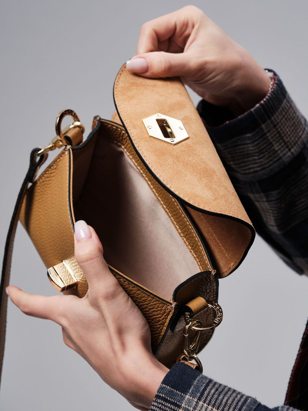 Сумка замшевая Deboro 31033 глина