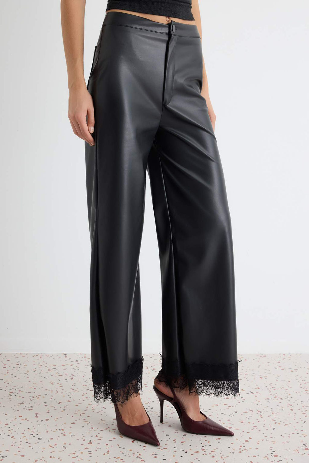 Siyah D_z Dantel Detayl_ Wide Leg/Geni_ Pa_a Regular Suni Deri _rme Pantolon TWOAW27PL00021 - Trendyolmilla фото 3