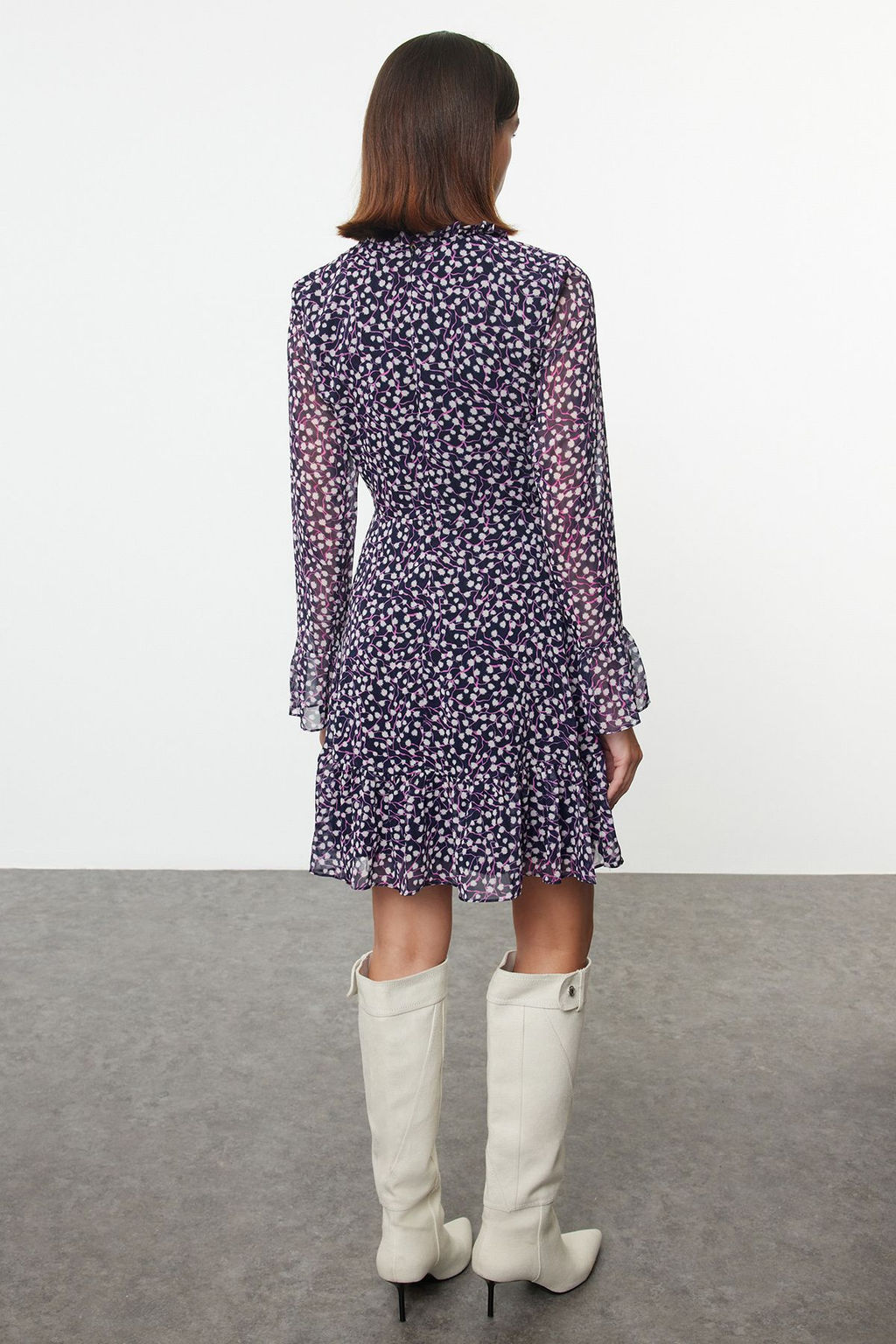 TRENDYOLMILLA Siyah Dik Yaka Dokuma Elbise TCLAW19LJ0076  фото 47