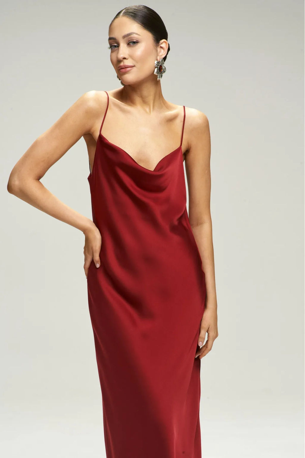 Платье-комбинация на тонких бретелях Red