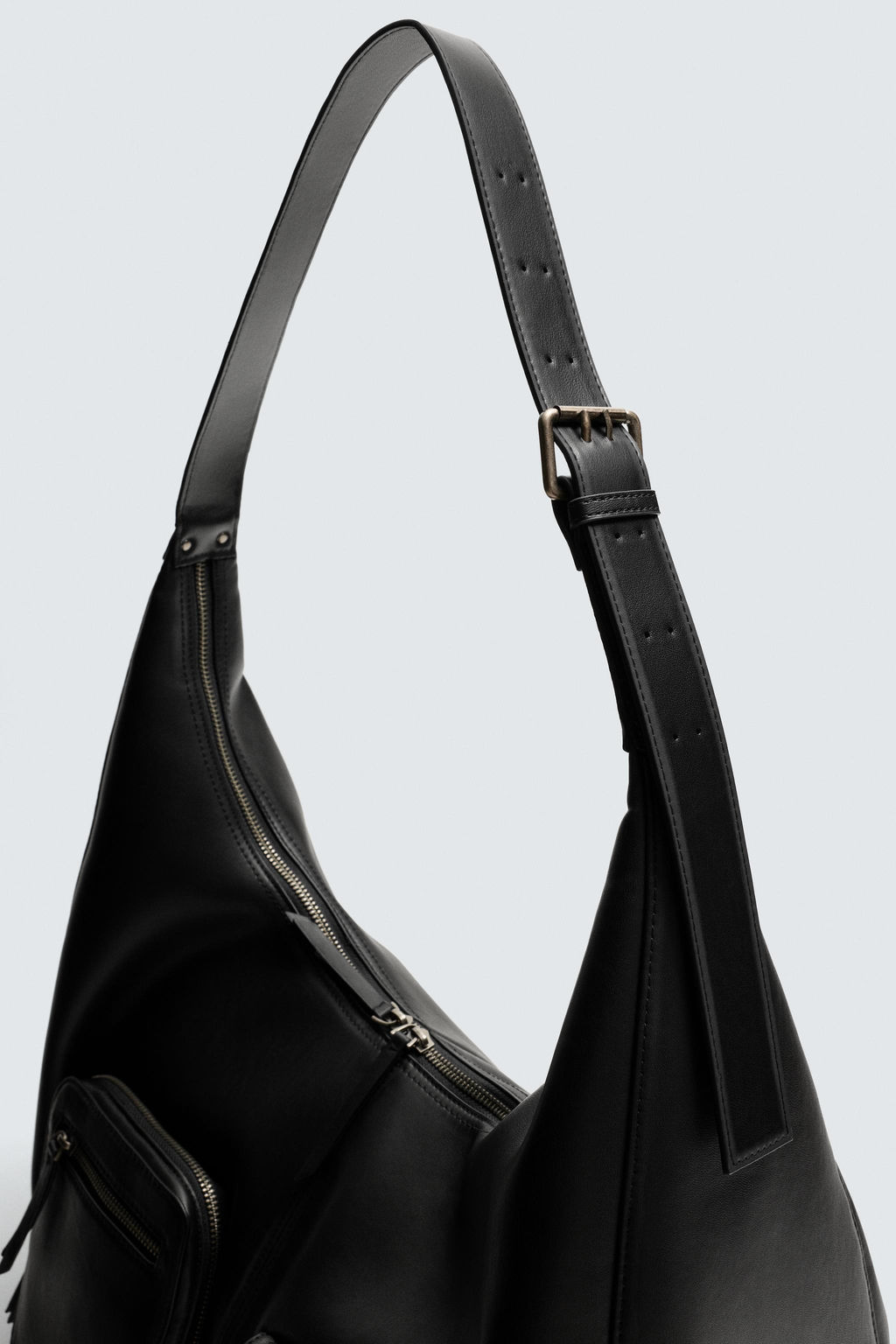 MULTI-POCKET SHOULDER BAG