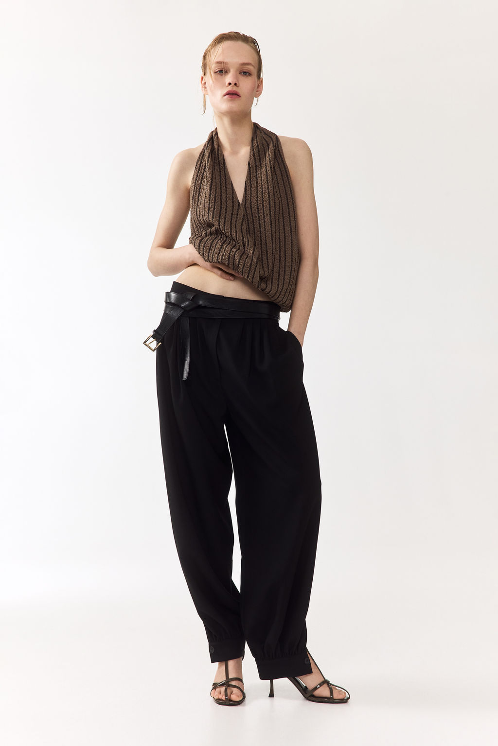 Top efecto arrugado con escote en V - H&m фото 4