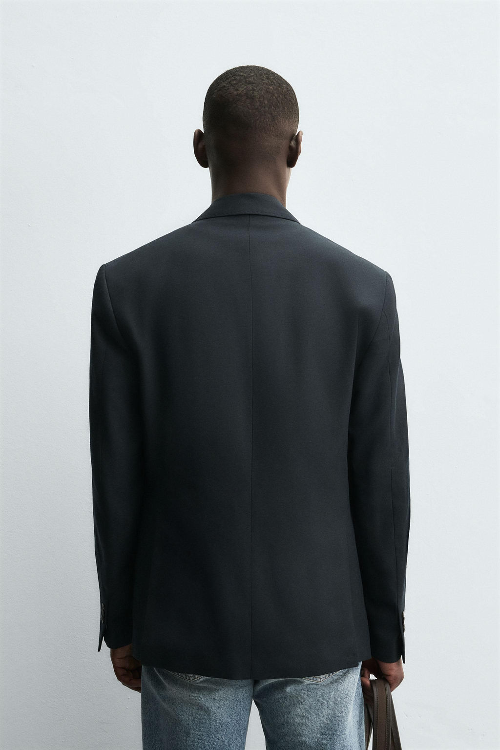 DOUBLE-BREASTED BLAZER
