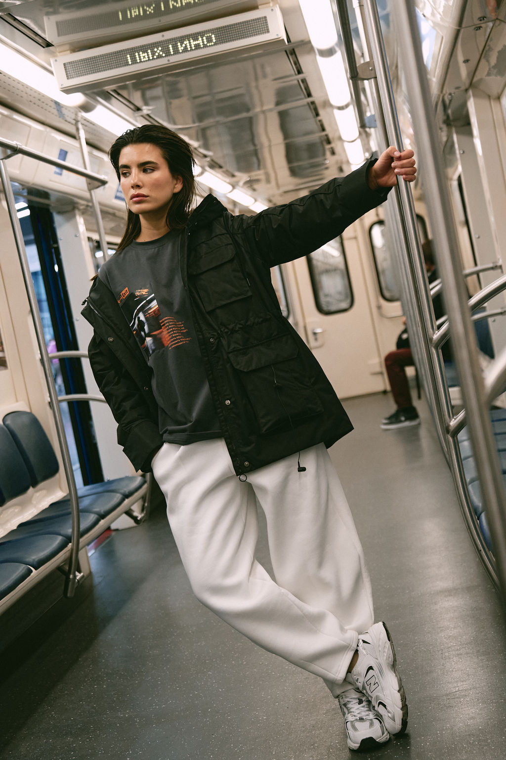 Парка демисезонная "Уголь" женская