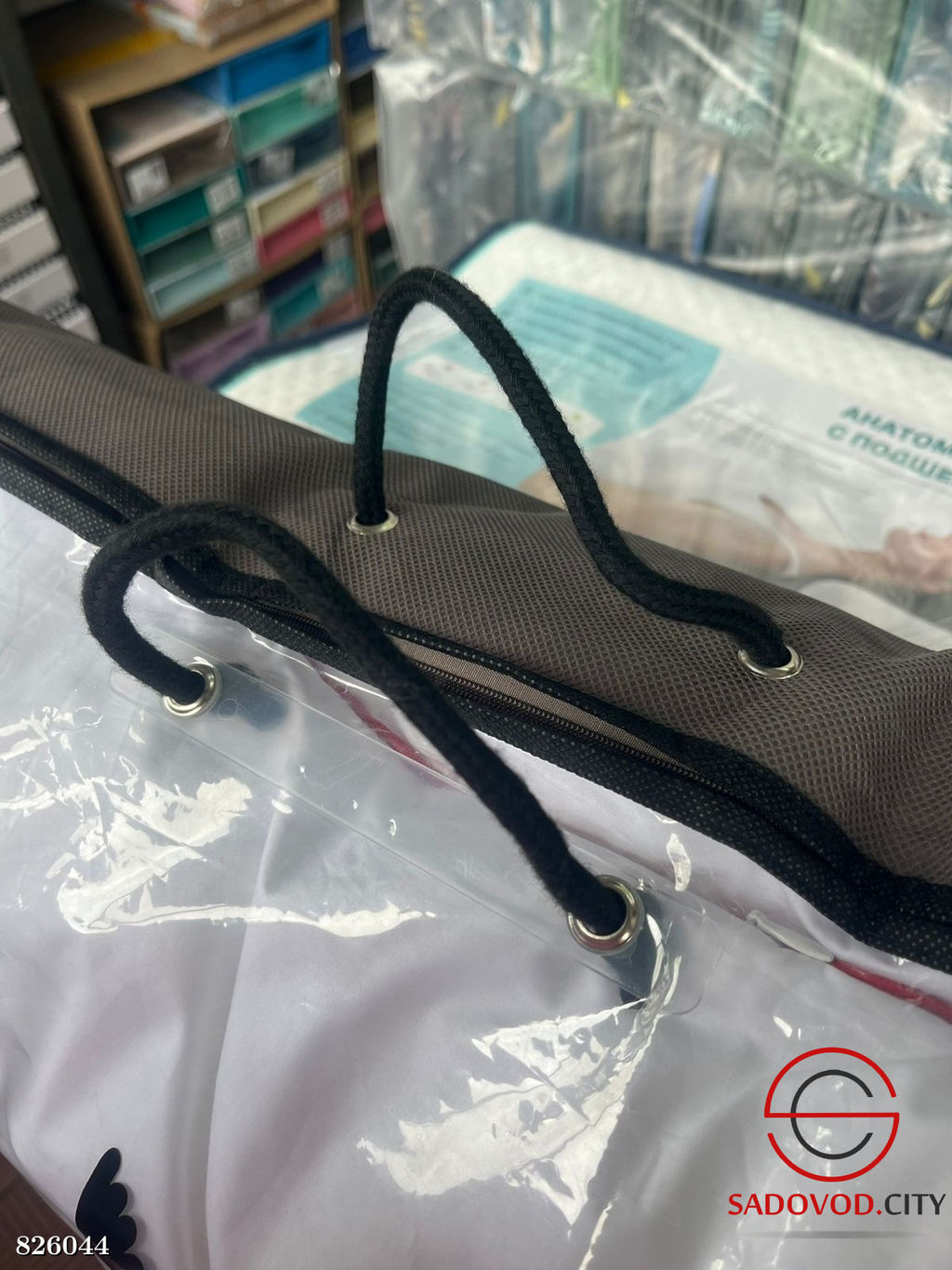 Подушка с наполнителем из мягкого полиэфирного микроволокна