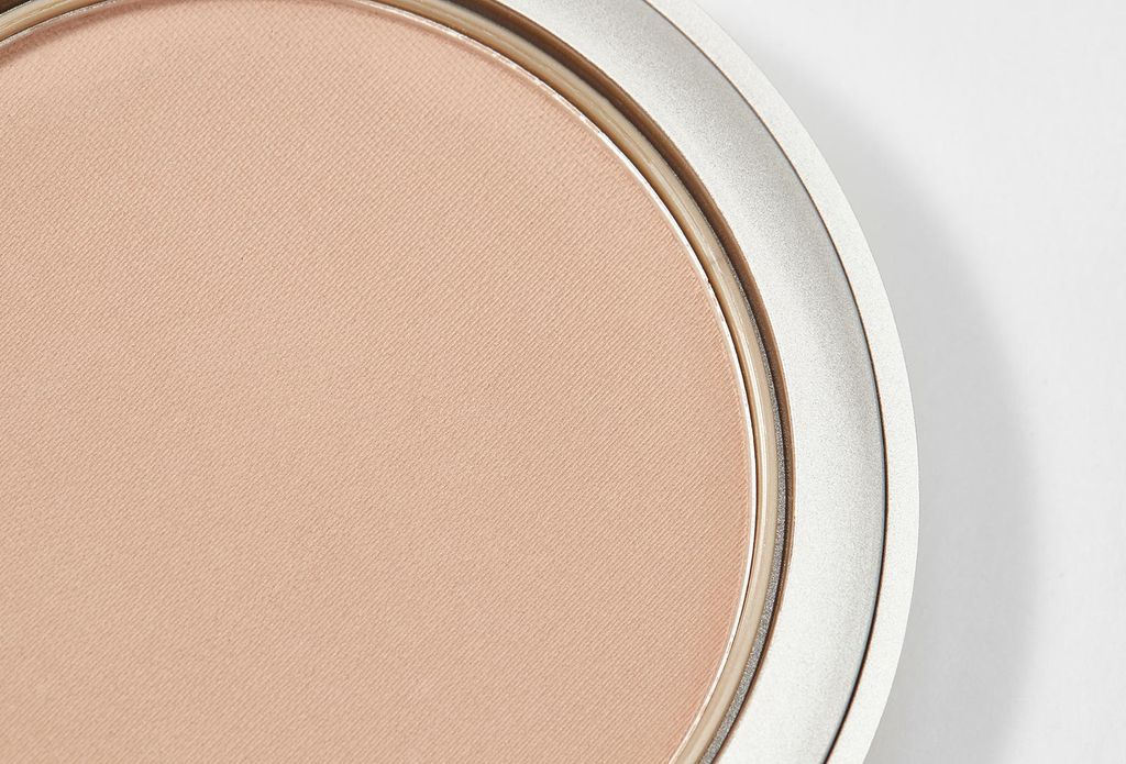 ARTDECO Пудра компактная минеральная тон 10 basic beige, 9 г.  фото 3