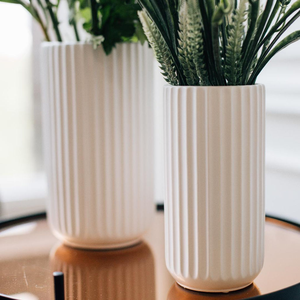 Декоративная ваза Рельеф, 9,5х9,5х18 см, белый Cha7-M - Вещицы фото 3