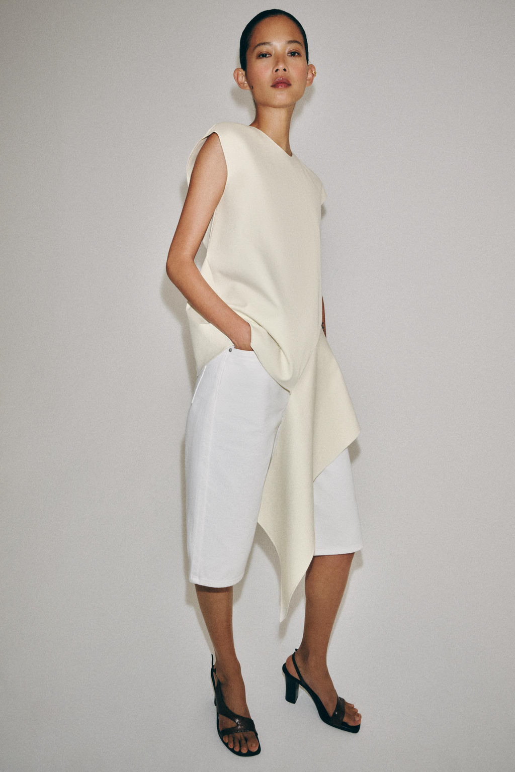 TOP ASIM?TRICO ZW COLLECTION / Crudo