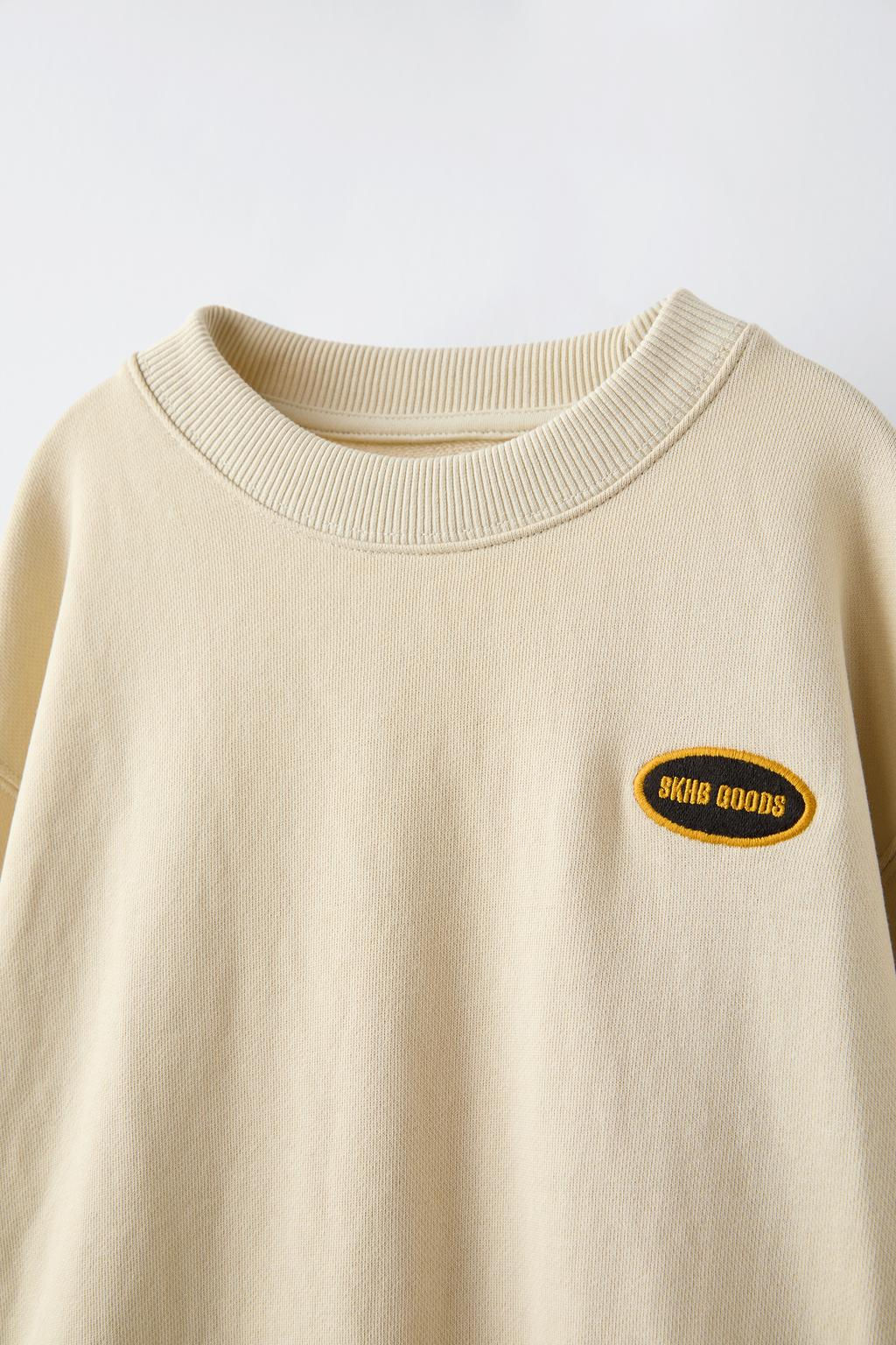 SWEATSHIRT WITH EMBROIDERED PATCH - Zara фото 7