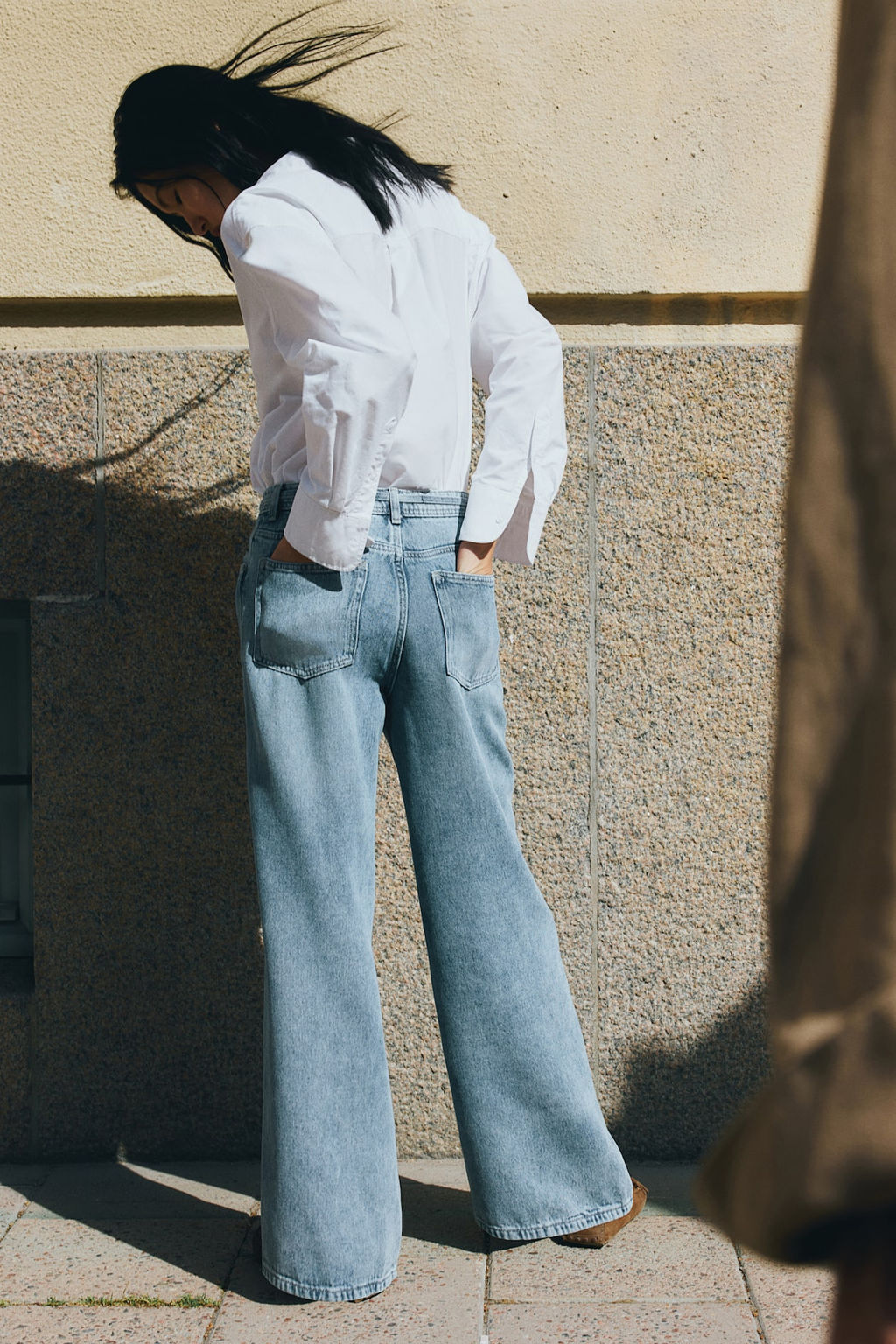 Vaquero amplio con cinturon de anudar - H&m фото 4