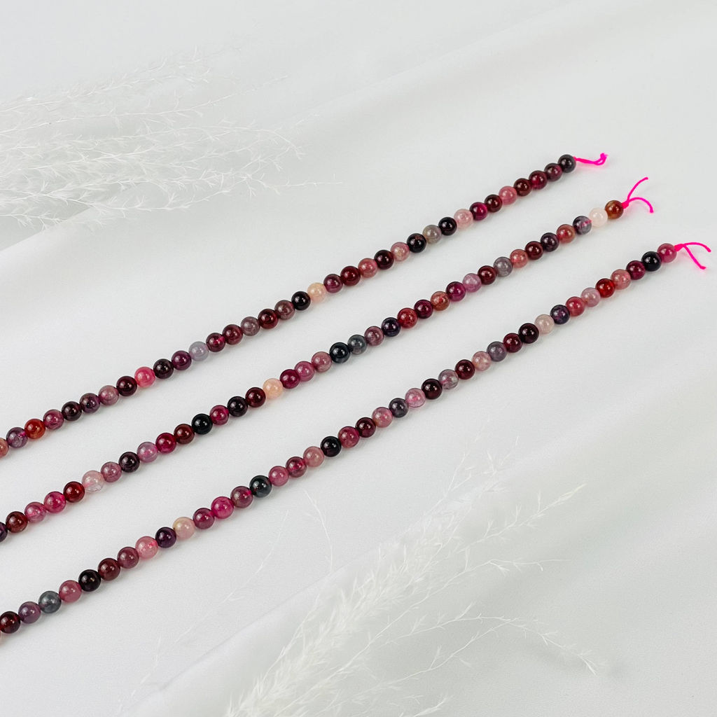 Бусины для украшений из Шпинели микс (65 бусин) 39 см