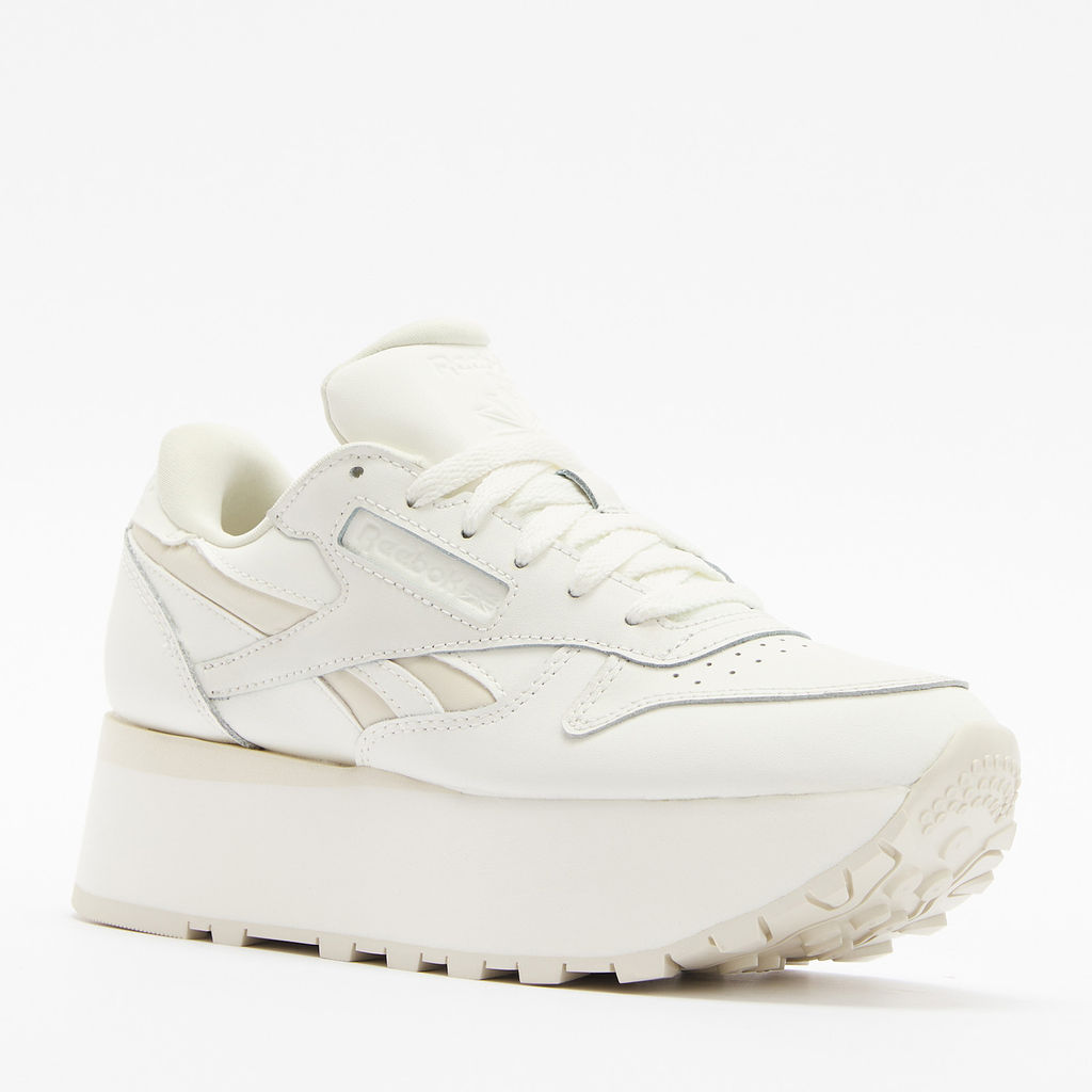 Женские кроссовки REEBOK CLASSIC LEATHER TRIPLE LIFT Артикул 4123680, белый