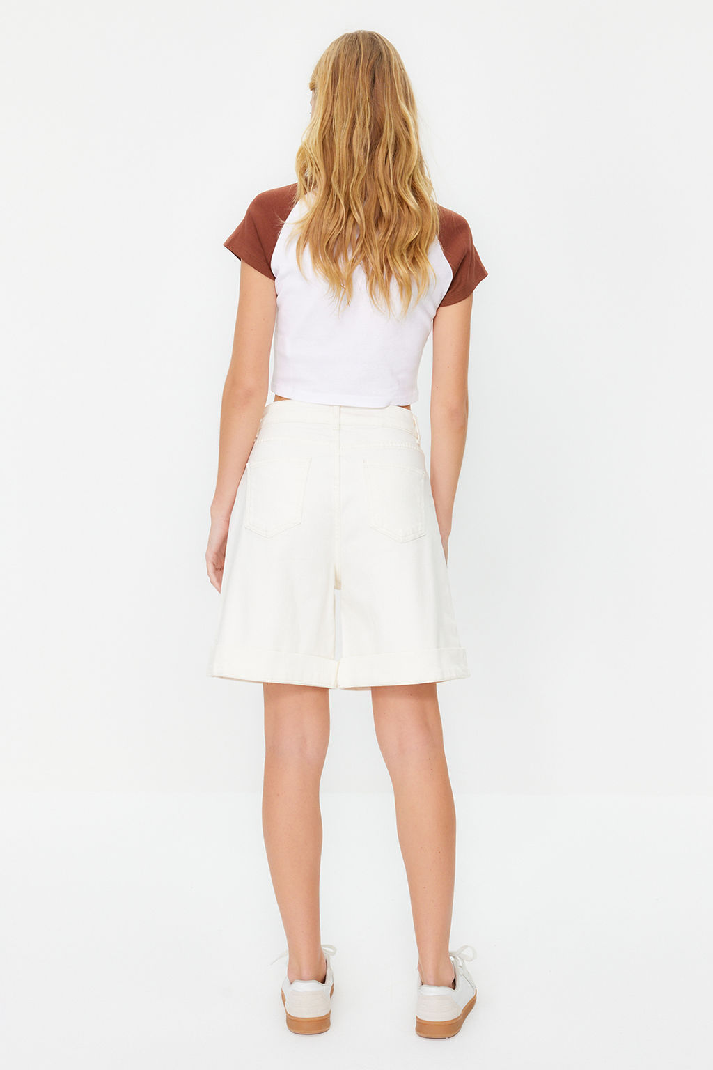 Bej Dikis Detayl? Yuksek Bel Denim Bermuda TWOSS24SR00004 - Trendyolmilla фото 12