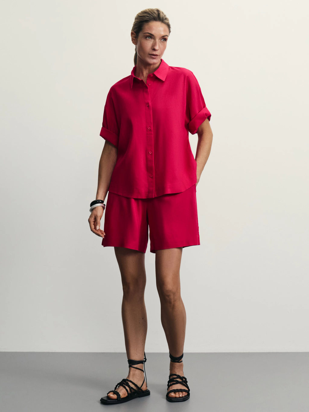 Льняные шорты свободного кроя / Zarina