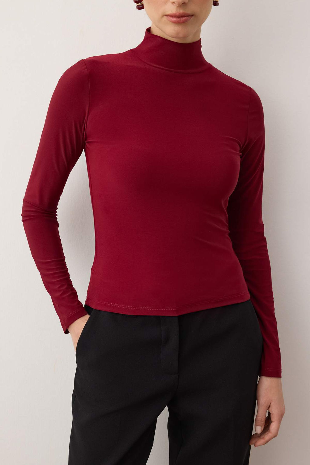 Bordo Fitted/Vucuda Oturan Uzun Kollu Dik Yaka Fitilli Esnek Orme Bluz TWOAW25BZ00078