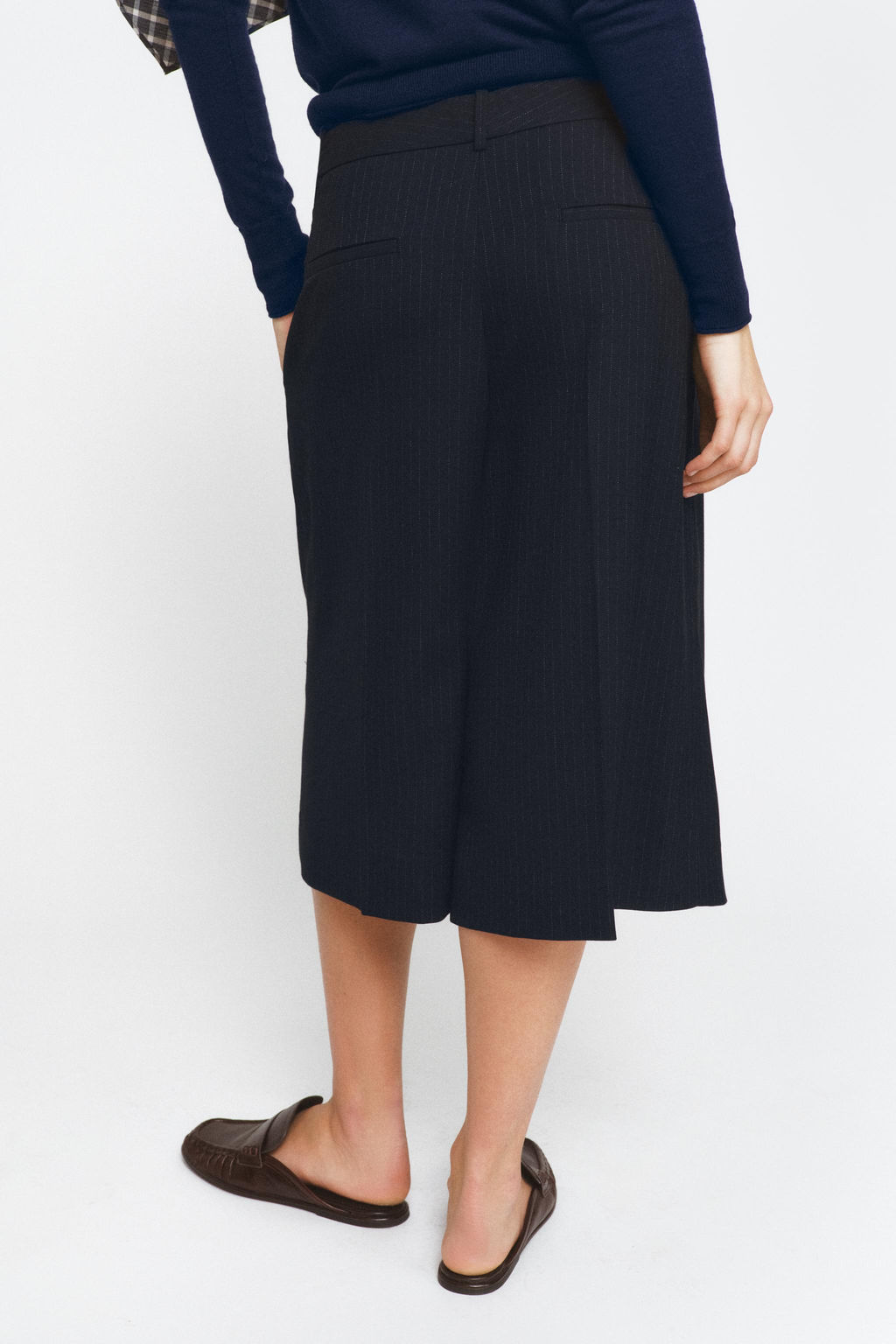 ZW COLLECTION PINSTRIPE PLEATED BERMUDA SHORTS - Zara фото 11