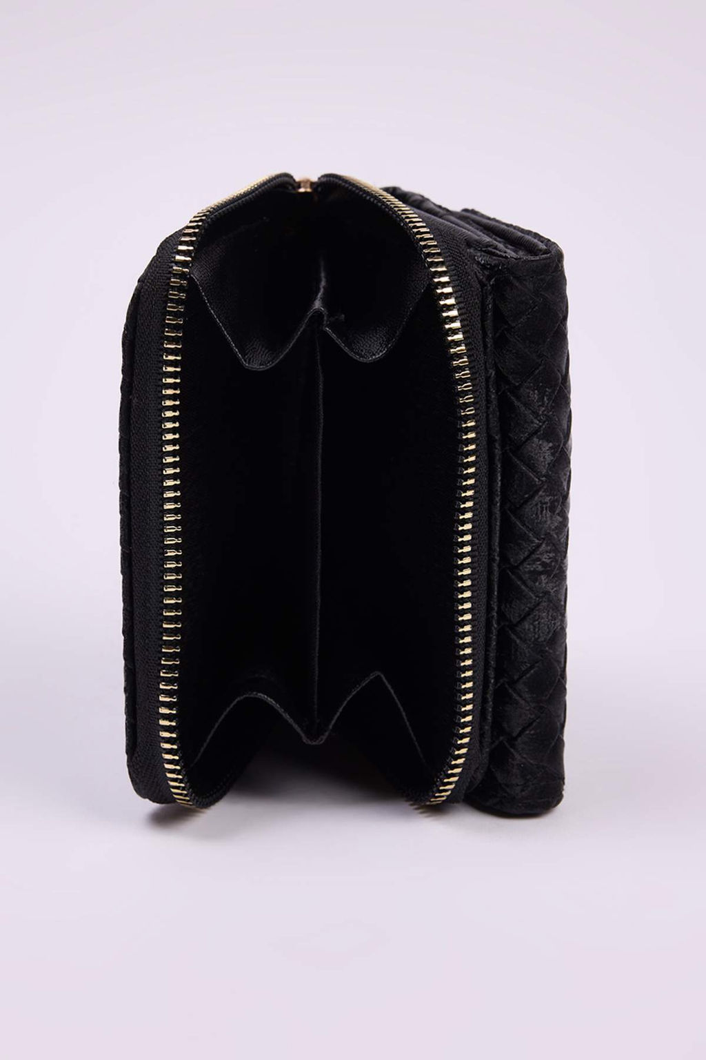 Siyah Dokulu C?t C?t Kapamal? Ve Fermuarl? Kad?n Cuzdan TAKAW26CU00002