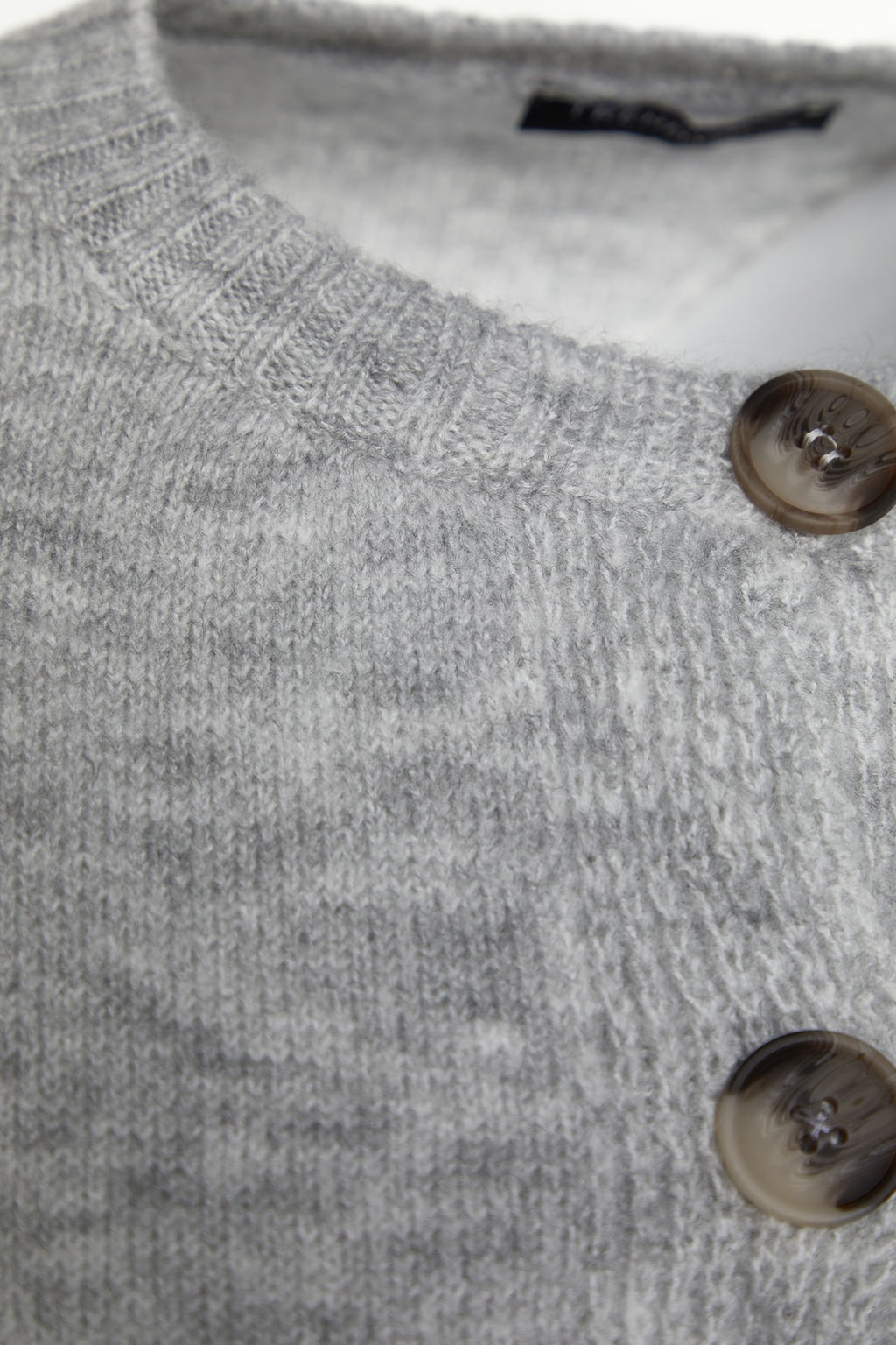 Gri Crop Yumusak Dokulu Dugmeli Triko H?rka TWOAW24HI00198