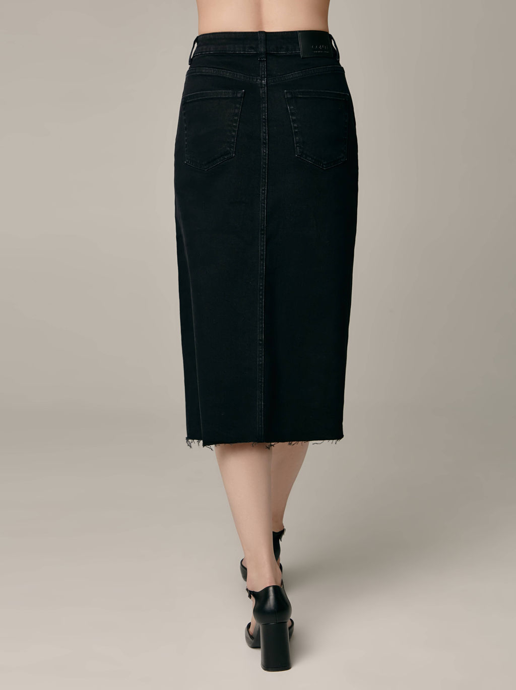 CONTE CON-611 Джинсовая юбка-midi с разрезом и необработанным краем black - Conte elegant фото 6