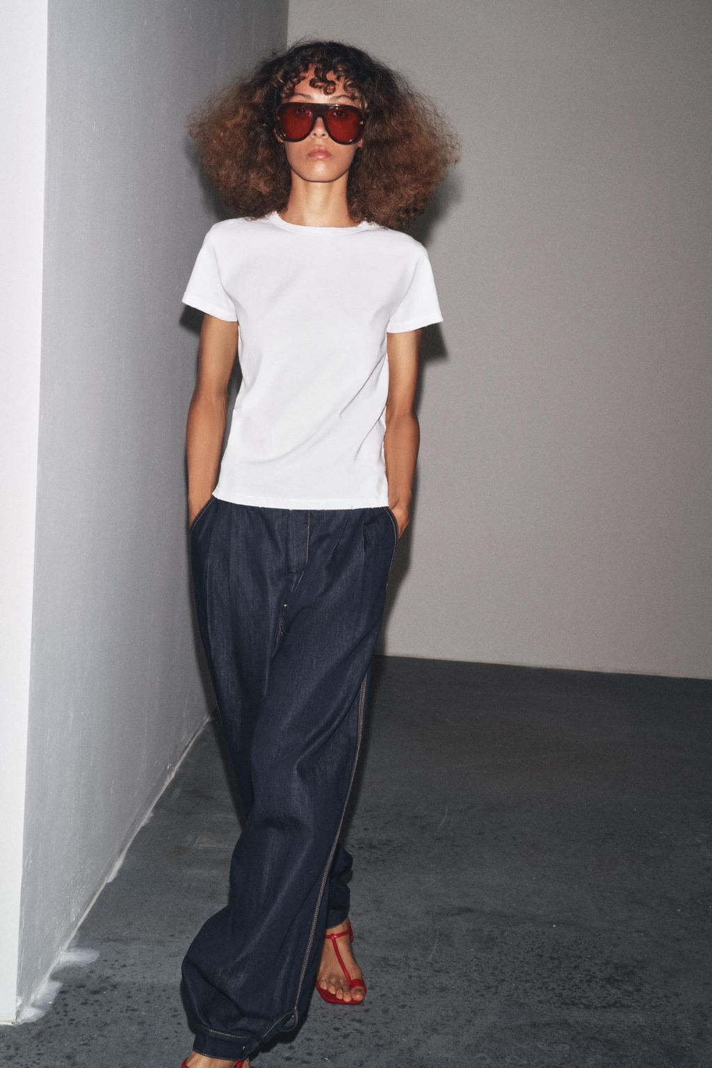 REGULAR RIPPED T-SHIRT - Zara фото 9