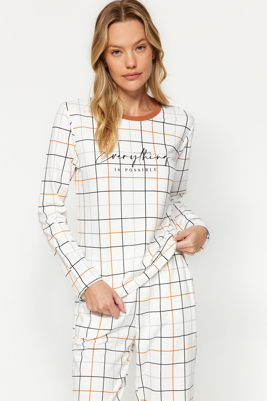 Beyaz %100 Pamuklu Ekoseli Tshirt-Pantolon Orme Pijama Tak?m? THMAW24PT00235